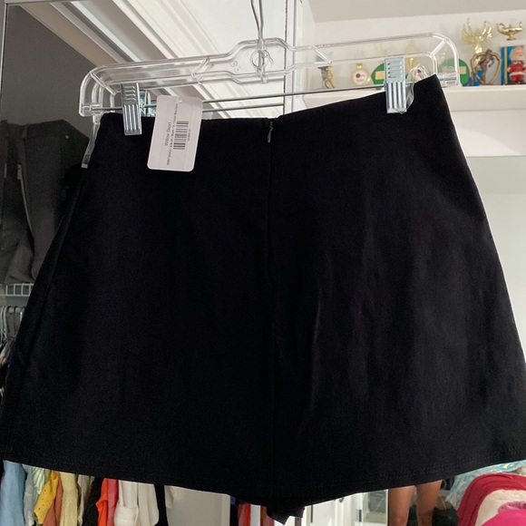 NWT Black Skort - Picture 3 of 6